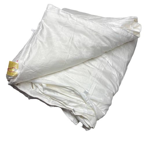 Одеяло шелковое Aonasi стандартное