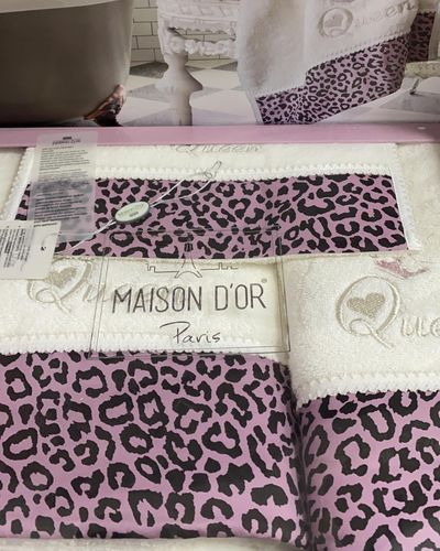 Комплект Полотенец Maison D`or Queen Towel Set Lilac, Пурпурный, 100% Хлопок, С вышивкой, Фирменная упаковка, Сет 3шт: 30х50см; 50х100см; 85х150см, Турция